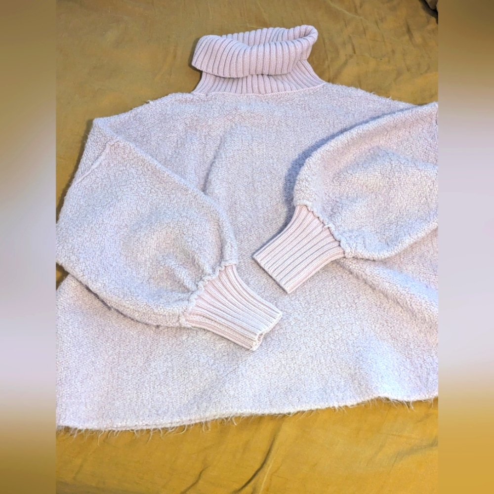 Free People Soft Lavender Turtleneck Sweater Oversized Medium EUC